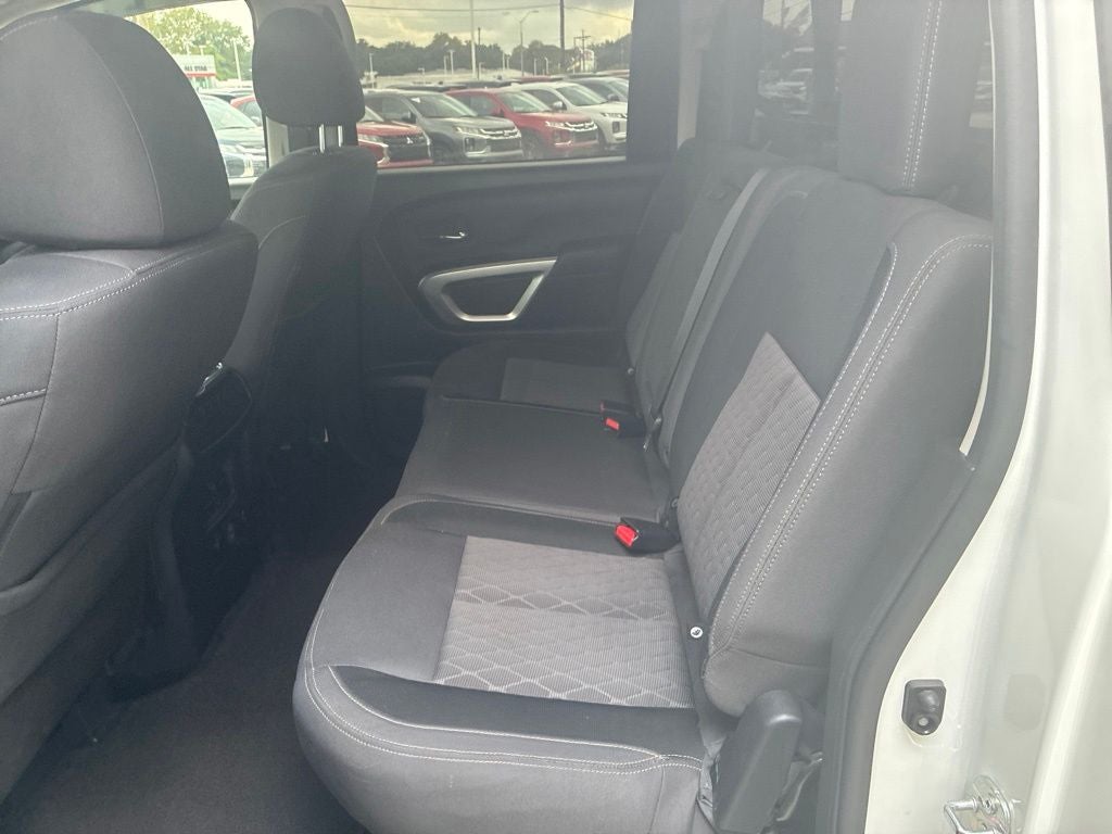 2024 Nissan Titan SV