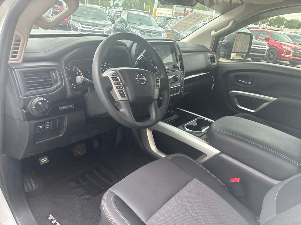 2024 Nissan Titan SV