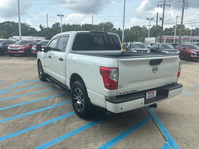 2024 Nissan Titan SV