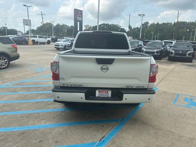 2024 Nissan Titan SV