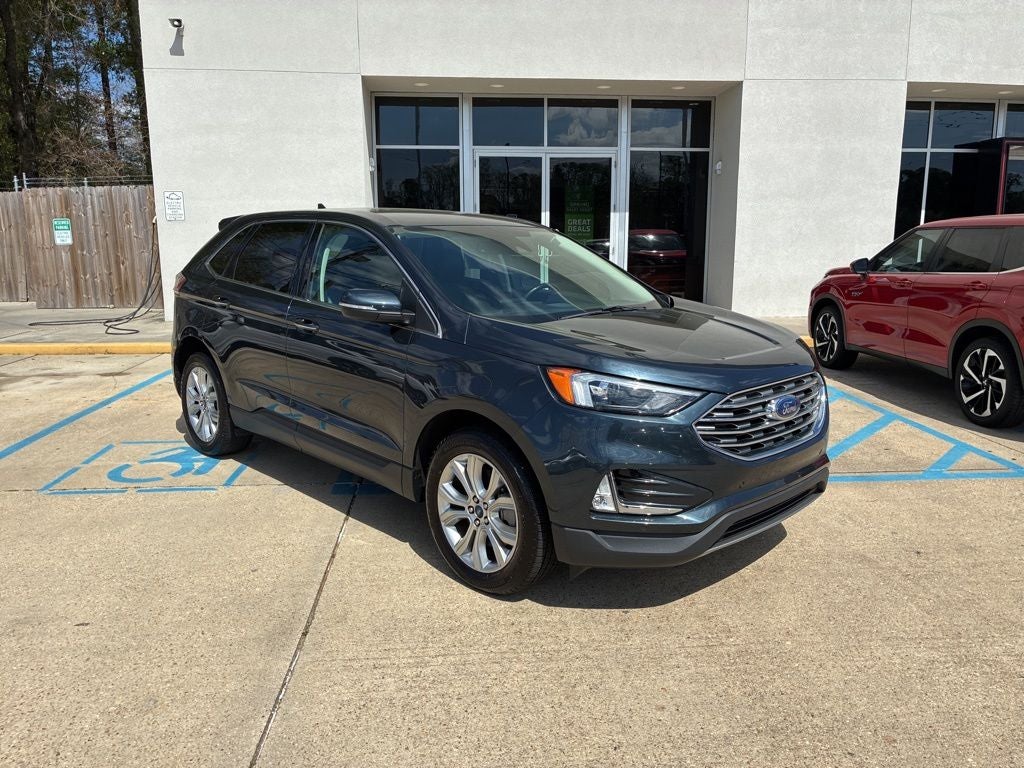 2022 Ford Edge Titanium