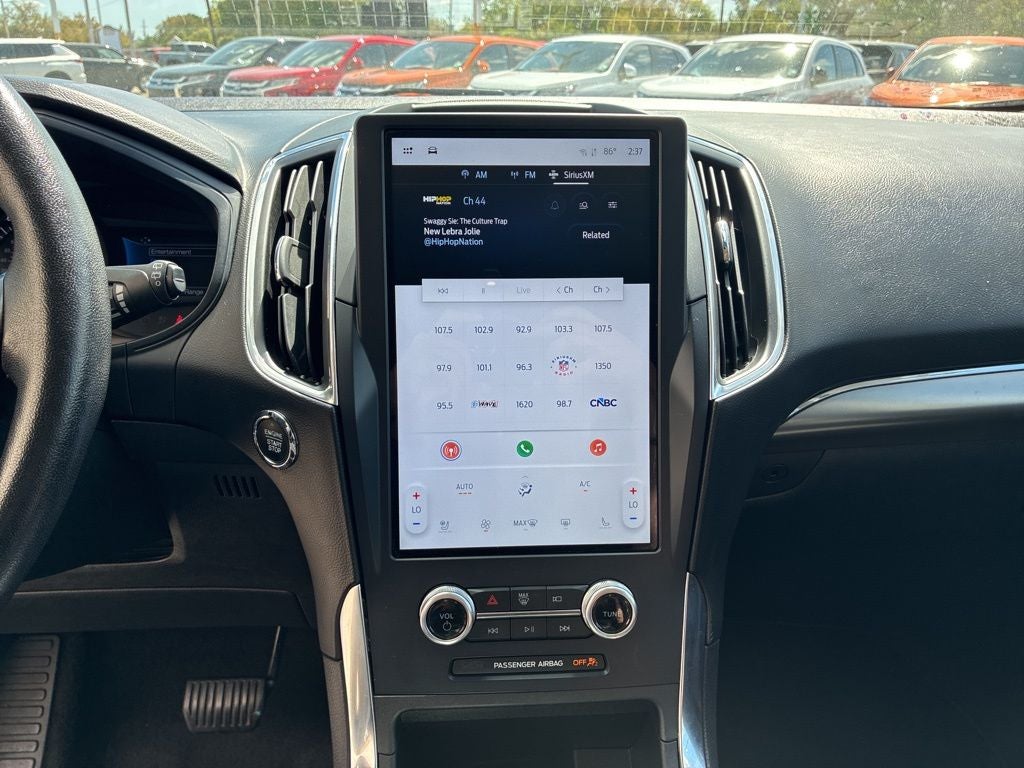 2022 Ford Edge Titanium