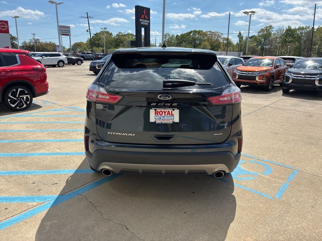 2022 Ford Edge Titanium