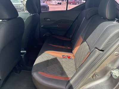 2020 Nissan Kicks SR
