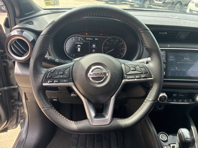 2020 Nissan Kicks SR
