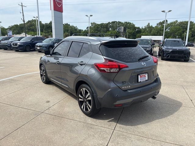 2020 Nissan Kicks SR