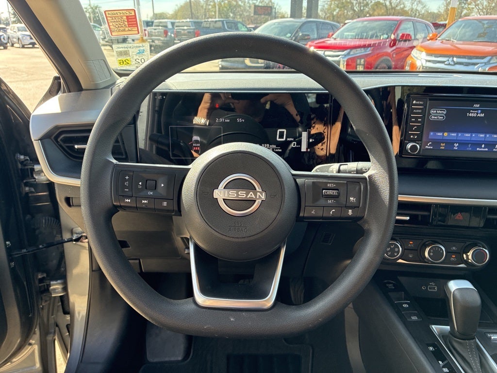 2025 Nissan Kicks S
