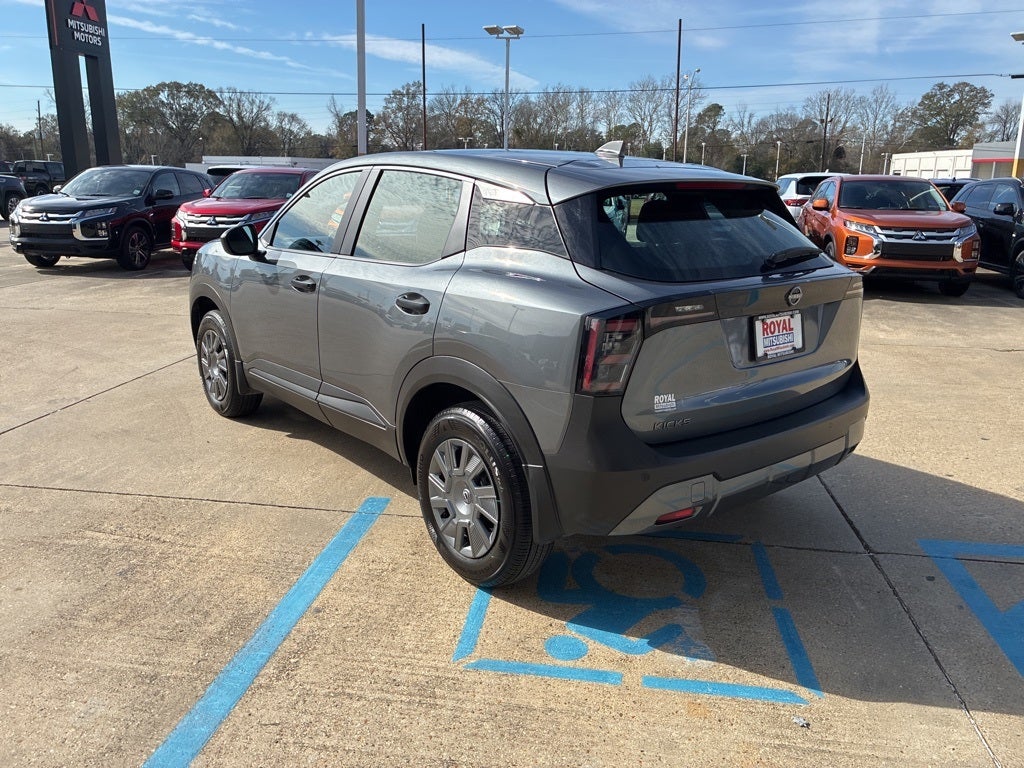 2025 Nissan Kicks S