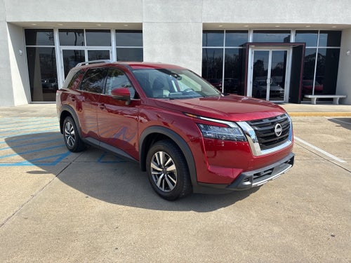 2024 Nissan Pathfinder SL