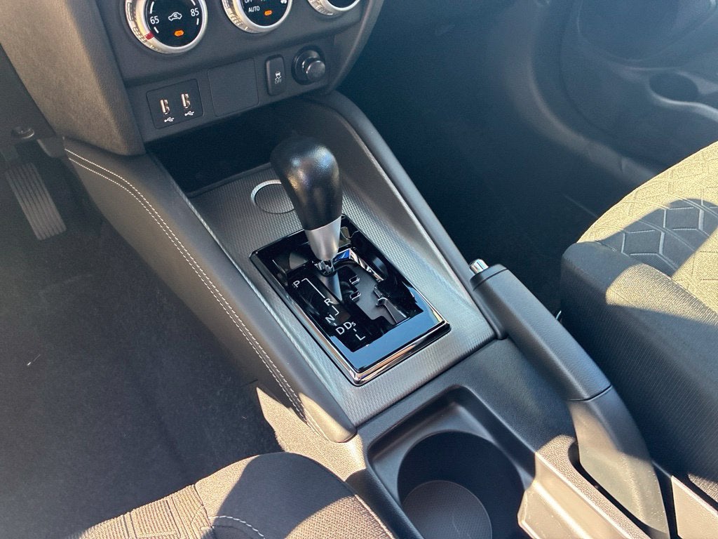 2027 Mitsubishi Outlander Sport 2.0 ES