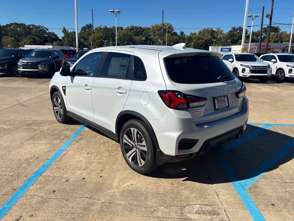 2027 Mitsubishi Outlander Sport 2.0 ES