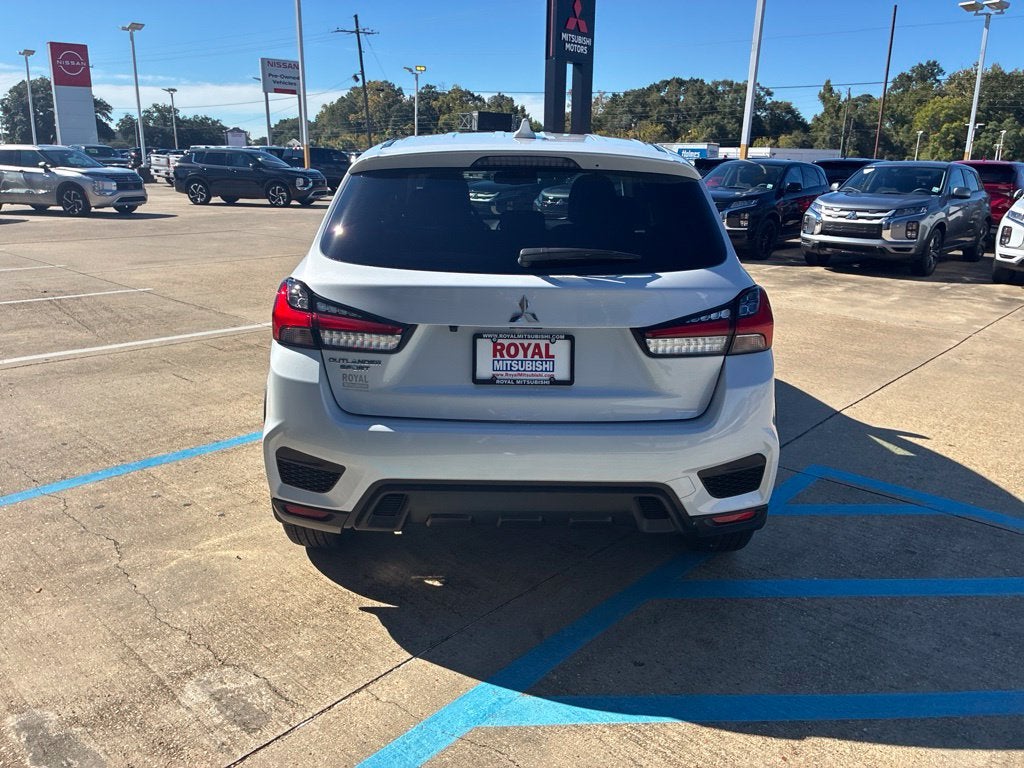 2027 Mitsubishi Outlander Sport 2.0 ES