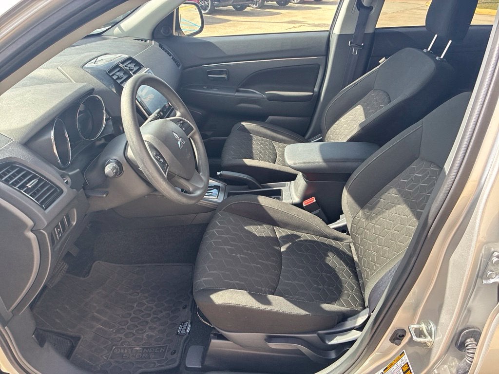 2027 Mitsubishi Outlander Sport 2.0 ES