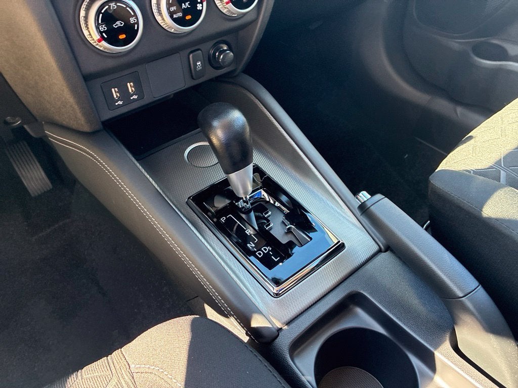 2027 Mitsubishi Outlander Sport 2.0 ES