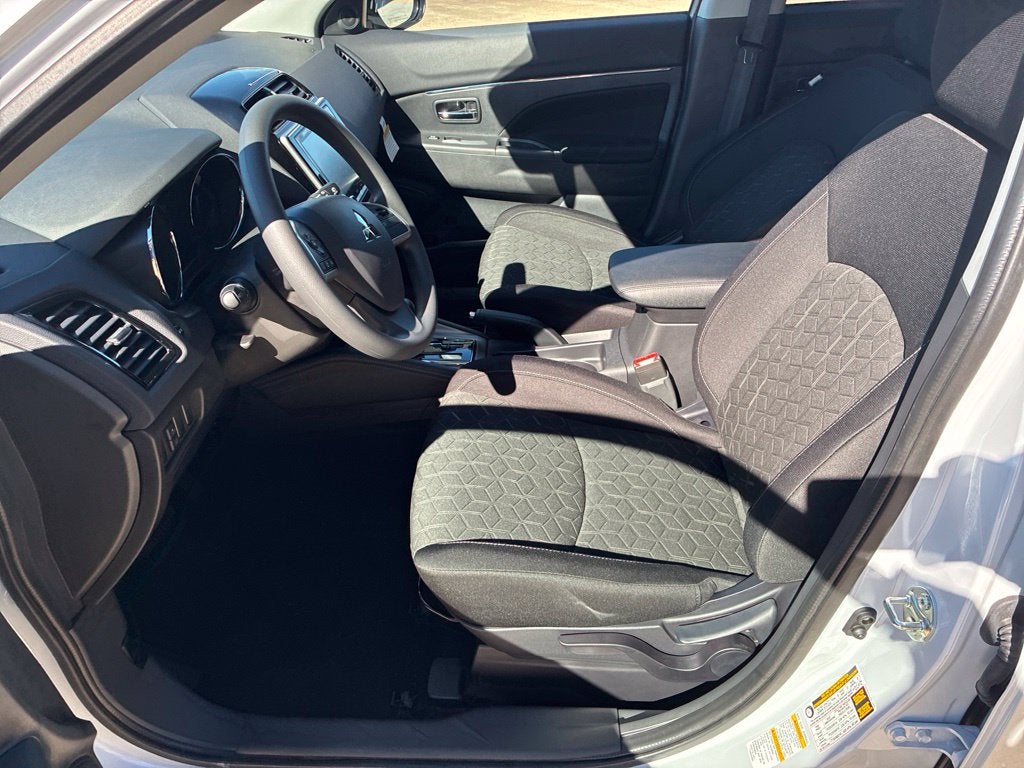 2027 Mitsubishi Outlander Sport 2.0 ES