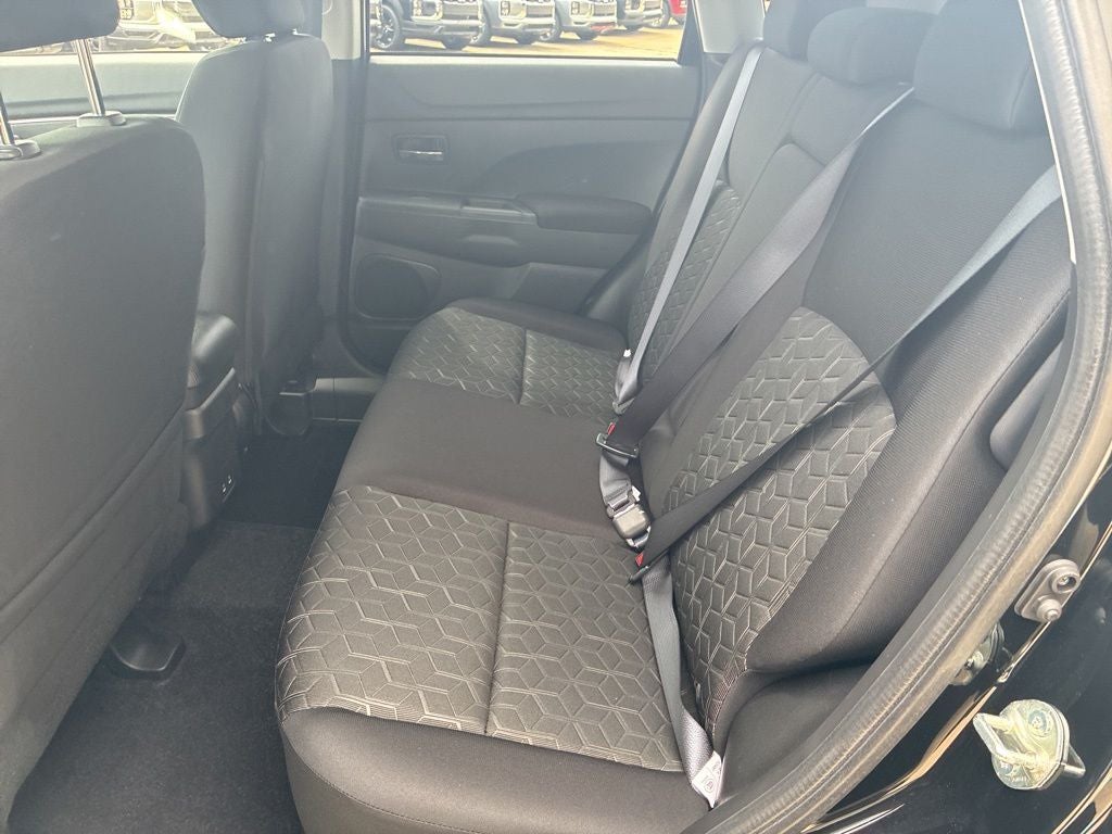 2026 Mitsubishi Outlander Sport 2.0 LE