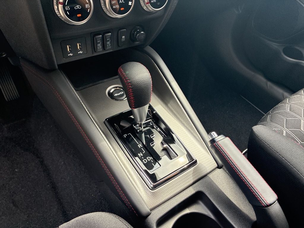 2026 Mitsubishi Outlander Sport 2.0 LE