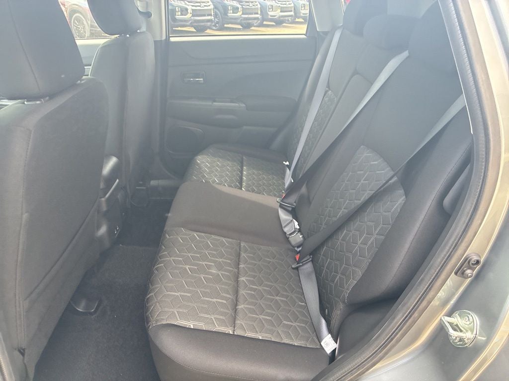 2026 Mitsubishi Outlander Sport 2.0 LE