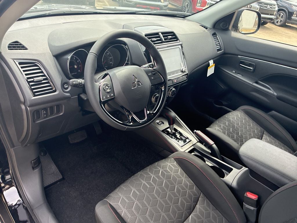 2026 Mitsubishi Outlander Sport 2.0 LE