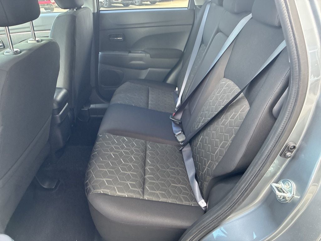 2026 Mitsubishi Outlander Sport 2.0 LE