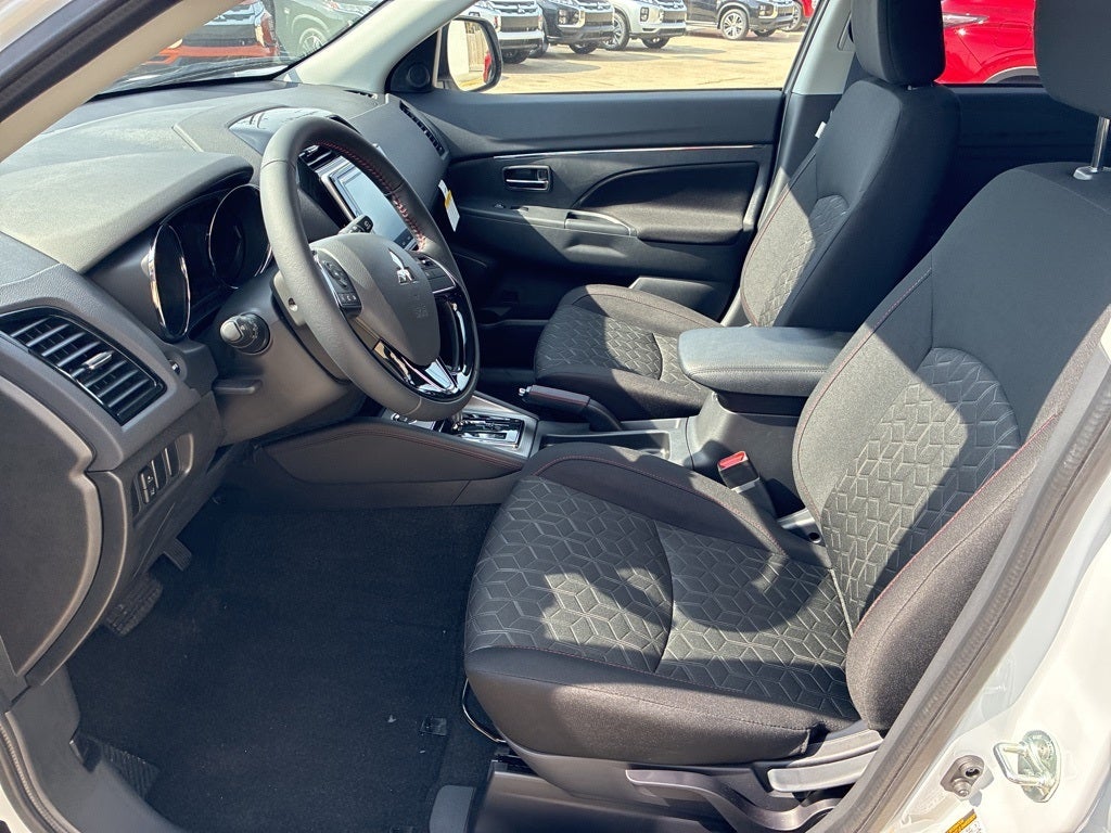 2026 Mitsubishi Outlander Sport 2.0 LE