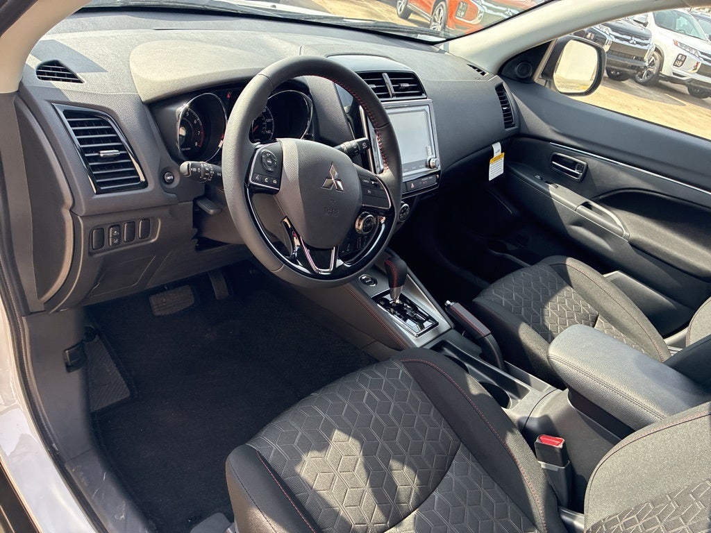 2026 Mitsubishi Outlander Sport 2.0 LE