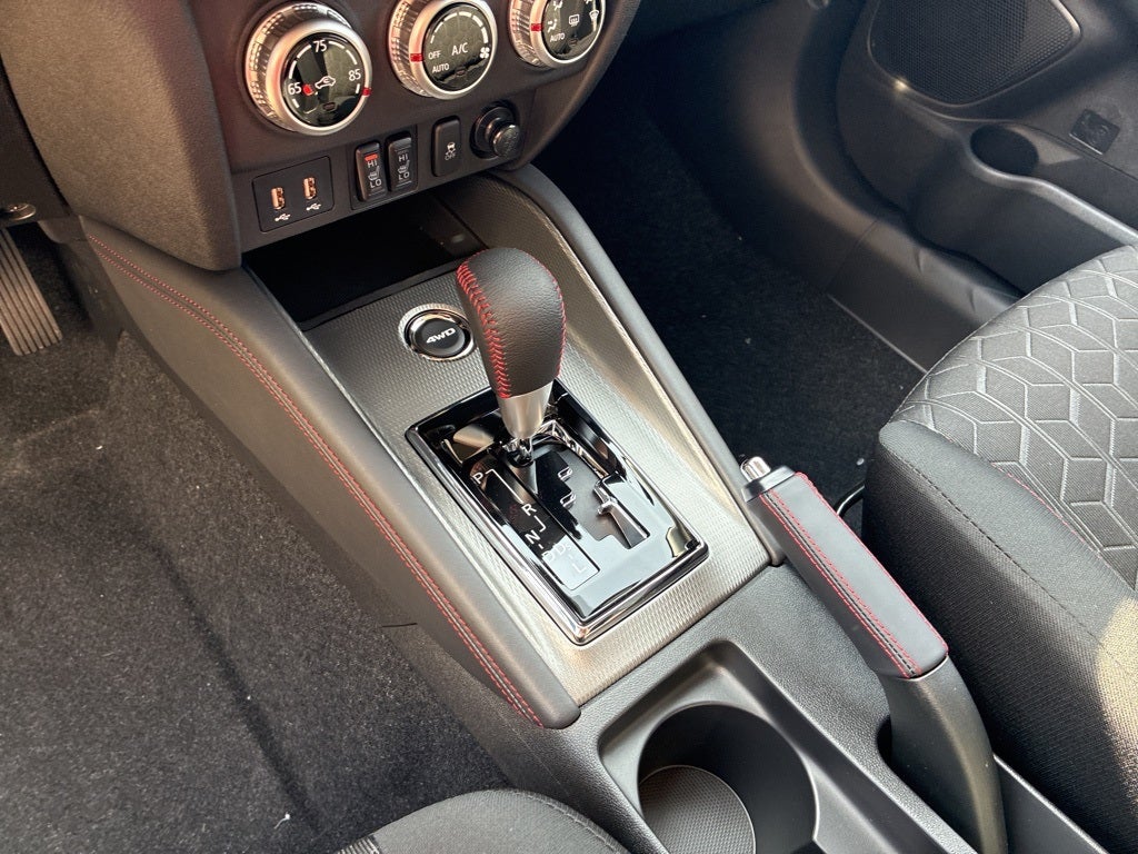 2026 Mitsubishi Outlander Sport 2.0 LE