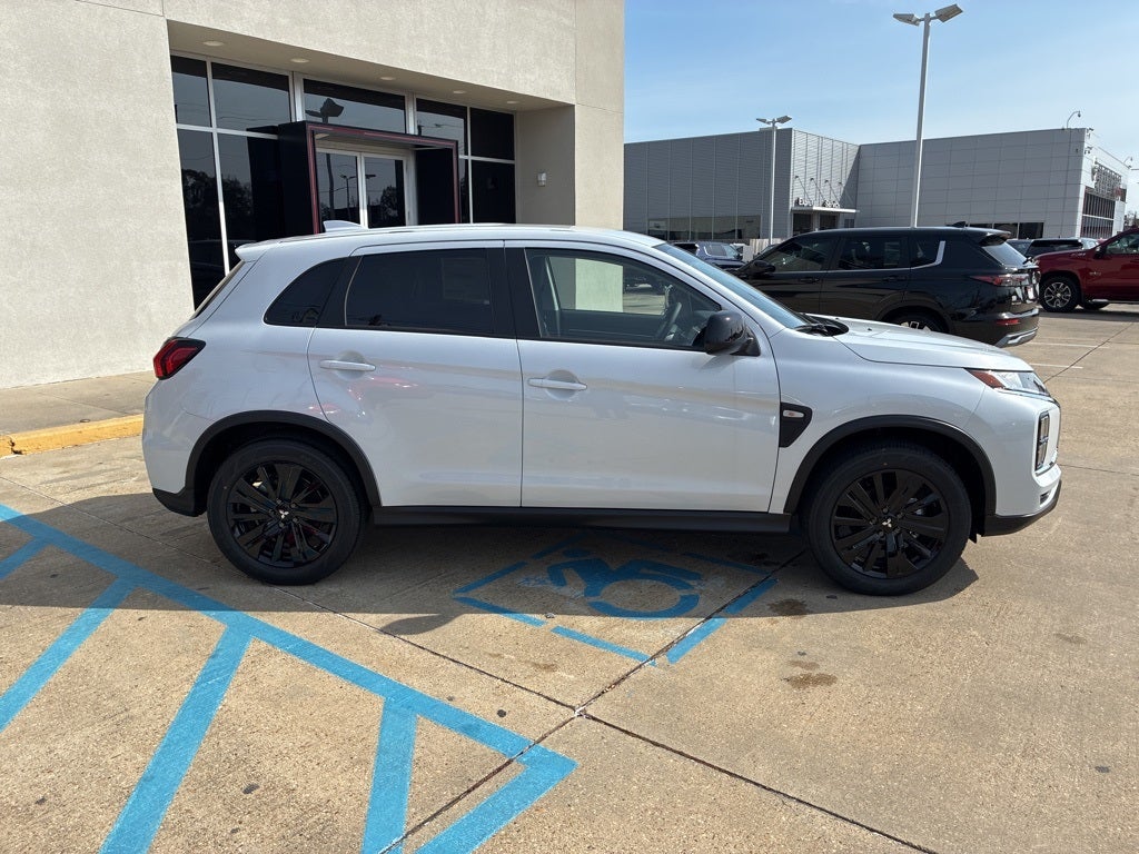 2026 Mitsubishi Outlander Sport 2.0 LE