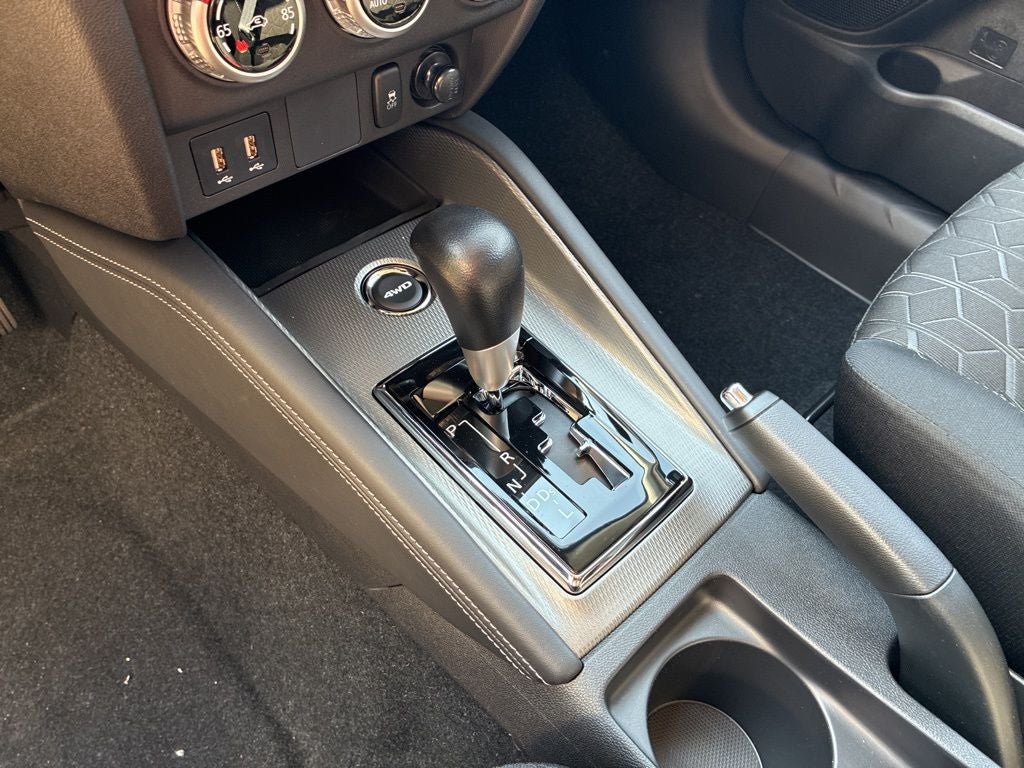 2026 Mitsubishi Outlander Sport 2.0 ES