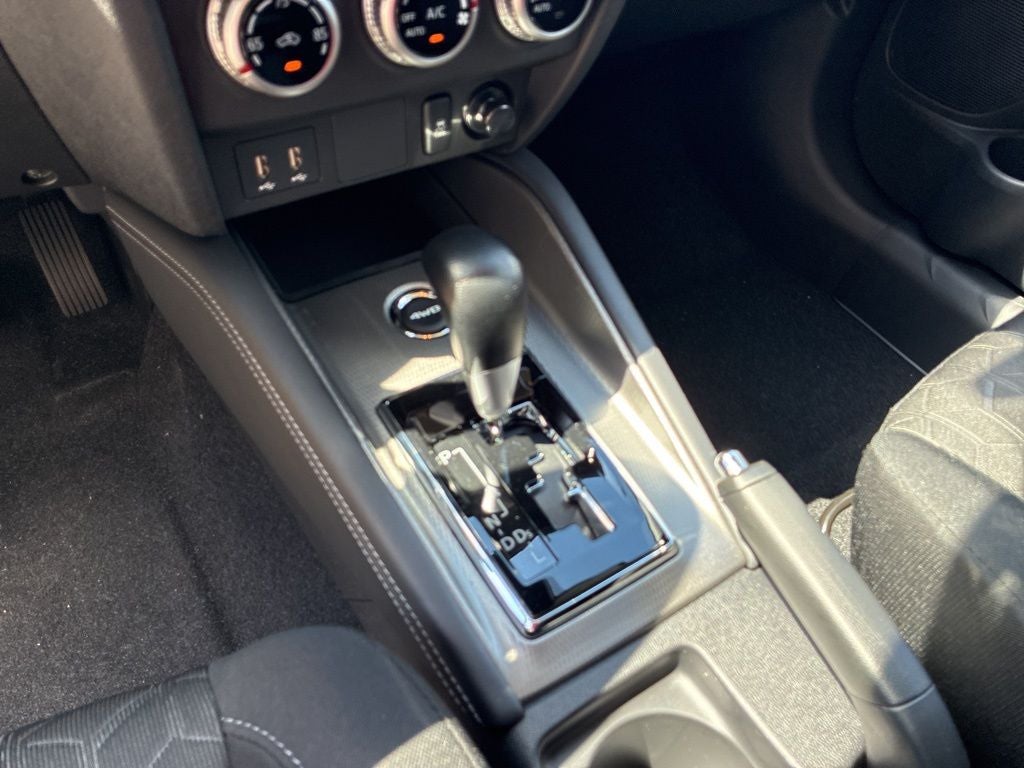 2026 Mitsubishi Outlander Sport 2.0 ES
