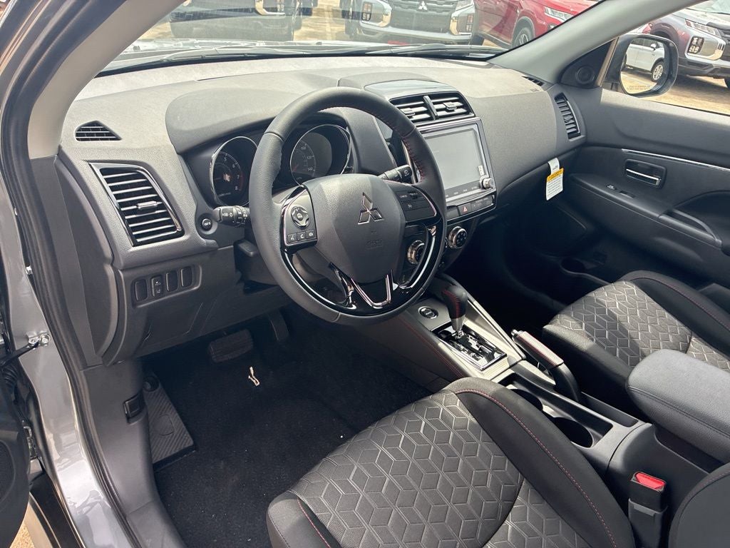 2026 Mitsubishi Outlander Sport LE
