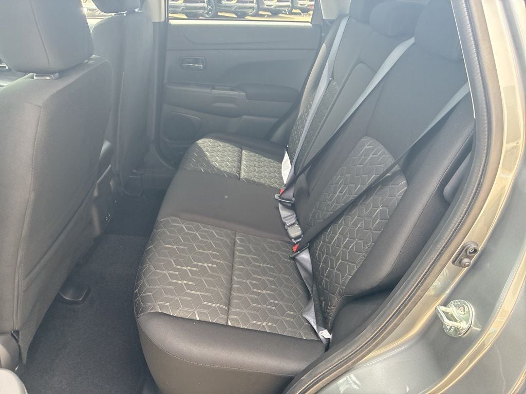 2026 Mitsubishi Outlander Sport LE