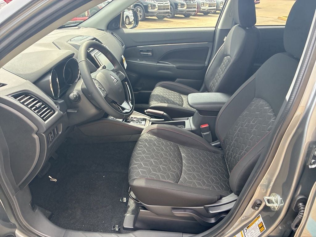 2026 Mitsubishi Outlander Sport LE