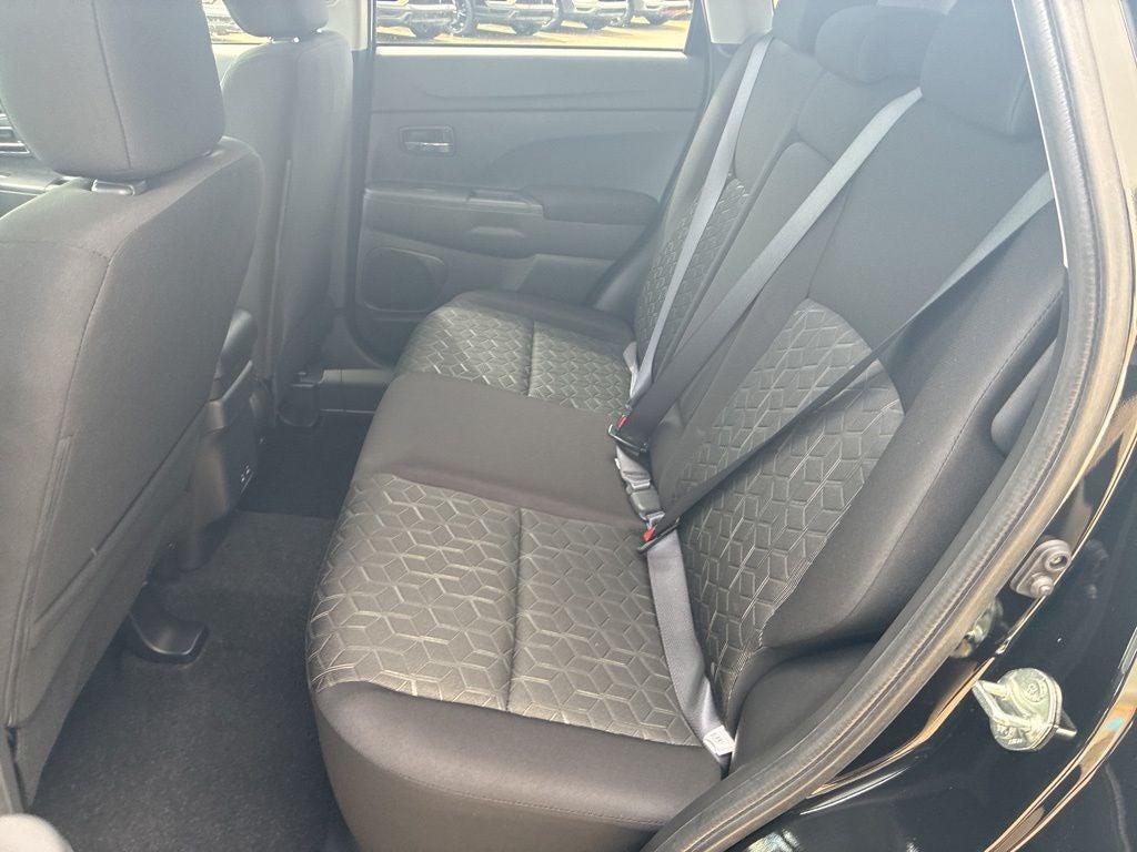 2026 Mitsubishi Outlander Sport 2.0 LE