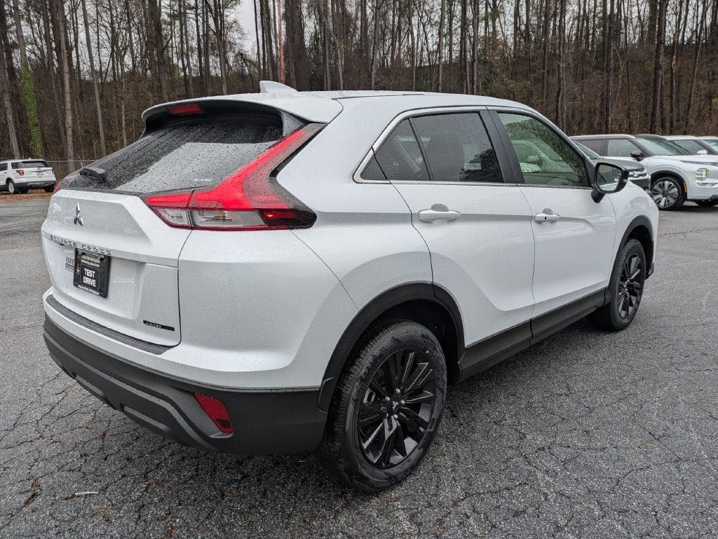 2026 Mitsubishi Eclipse Cross Base