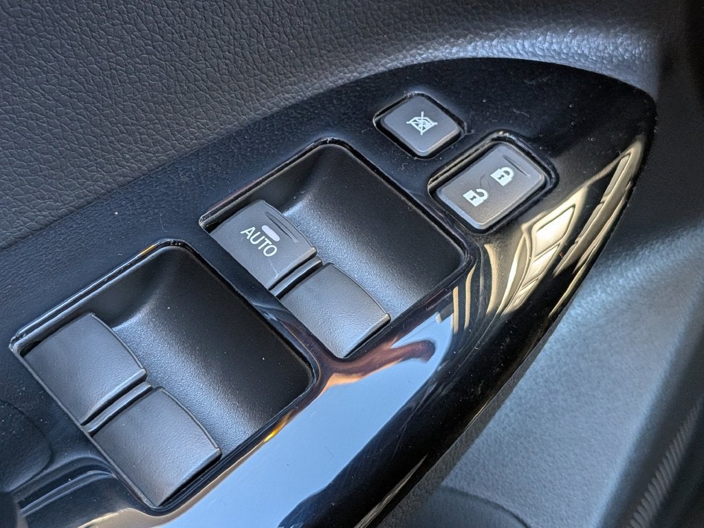 2026 Mitsubishi Eclipse Cross Base