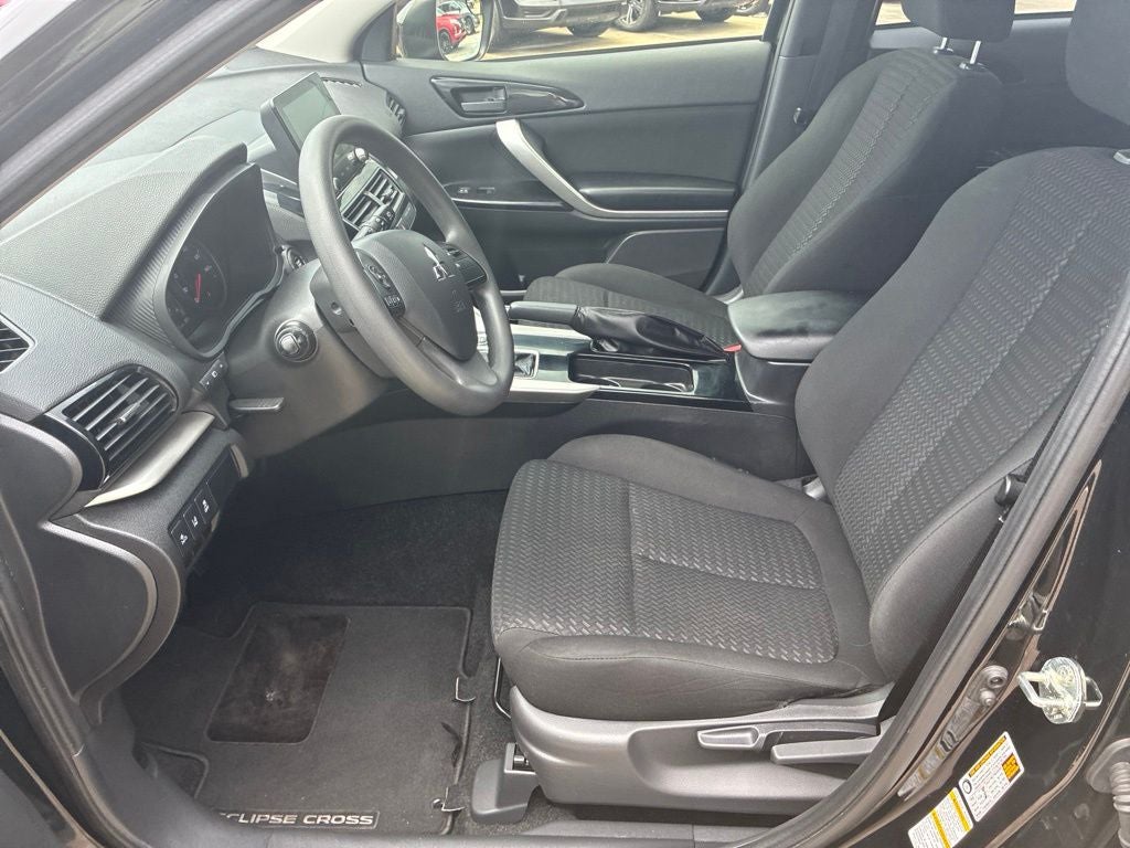 2024 Mitsubishi Eclipse Cross LE