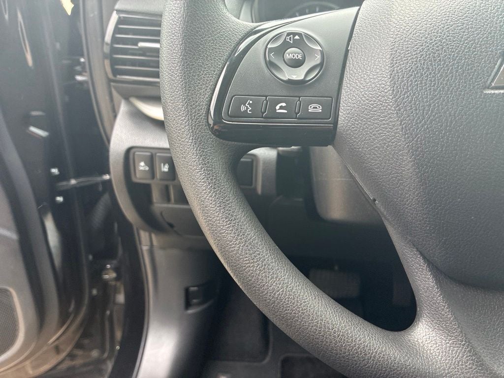 2024 Mitsubishi Eclipse Cross LE
