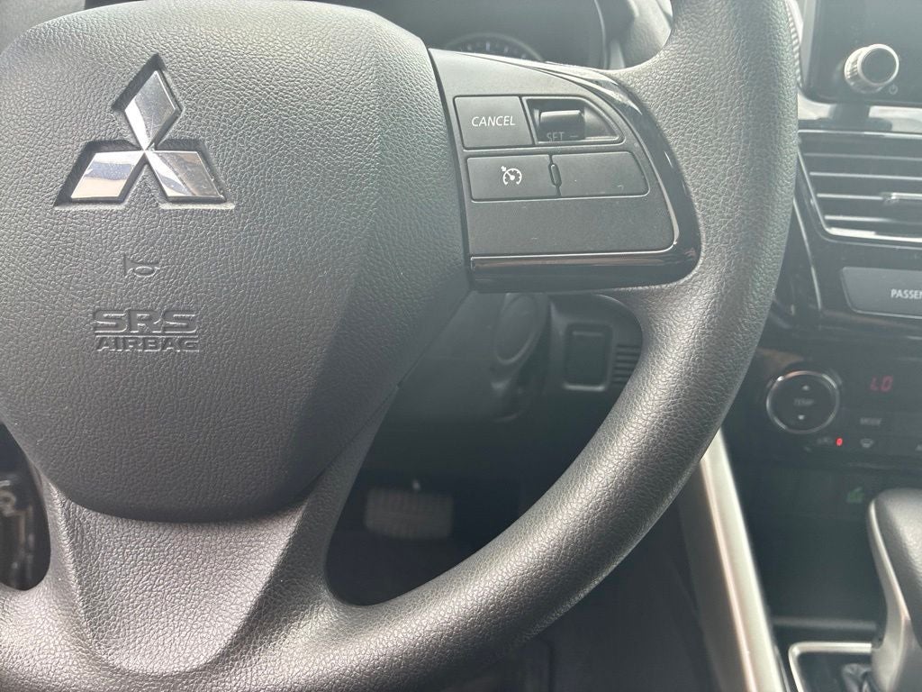 2024 Mitsubishi Eclipse Cross LE
