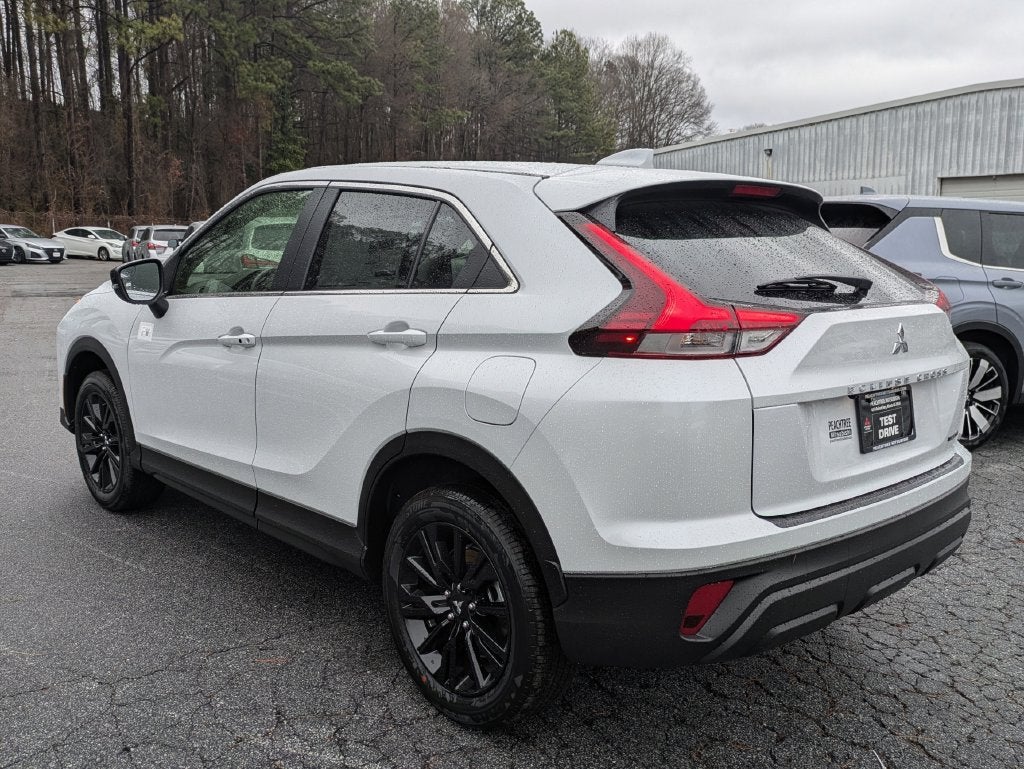 2026 Mitsubishi Eclipse Cross Base