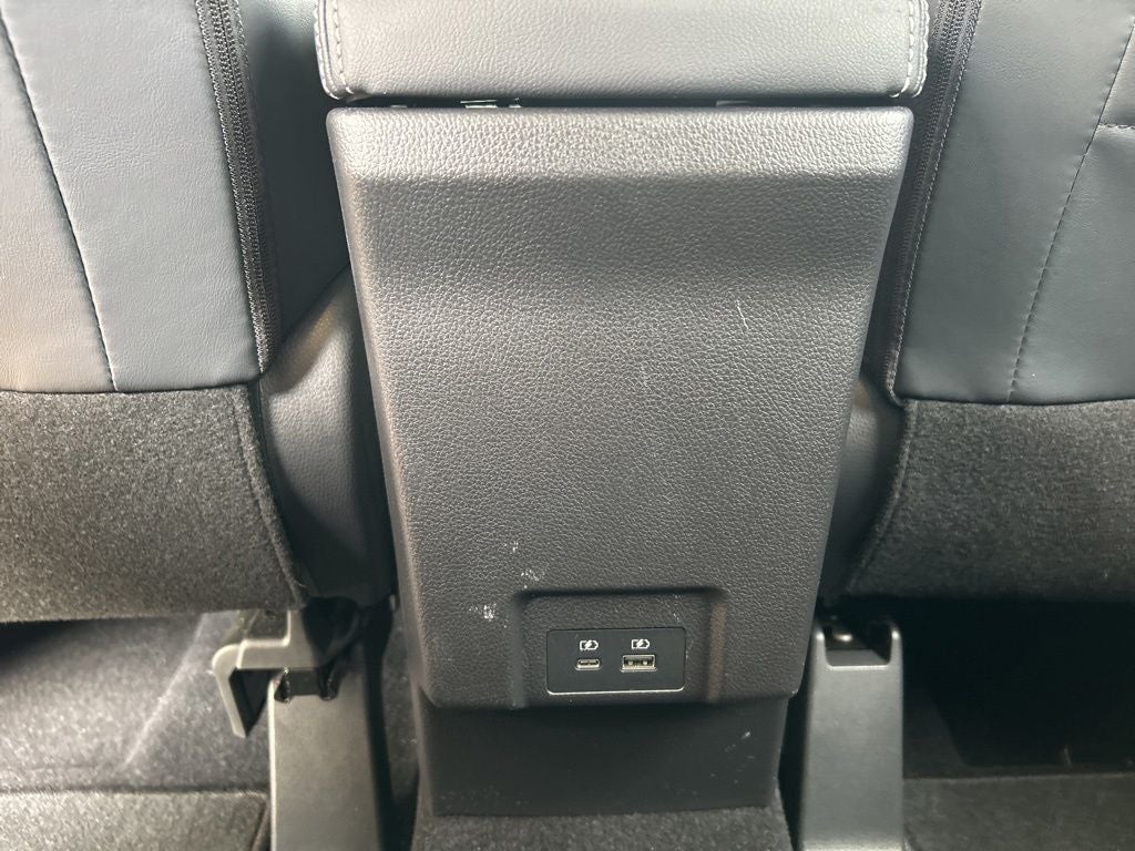2024 Mitsubishi Eclipse Cross Base