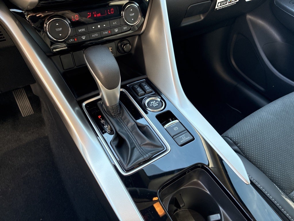 2026 Mitsubishi Eclipse Cross SE