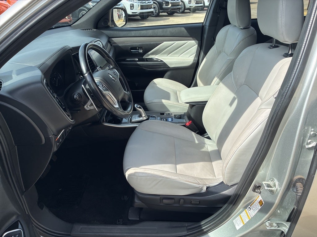 2022 Mitsubishi Outlander PHEV SEL