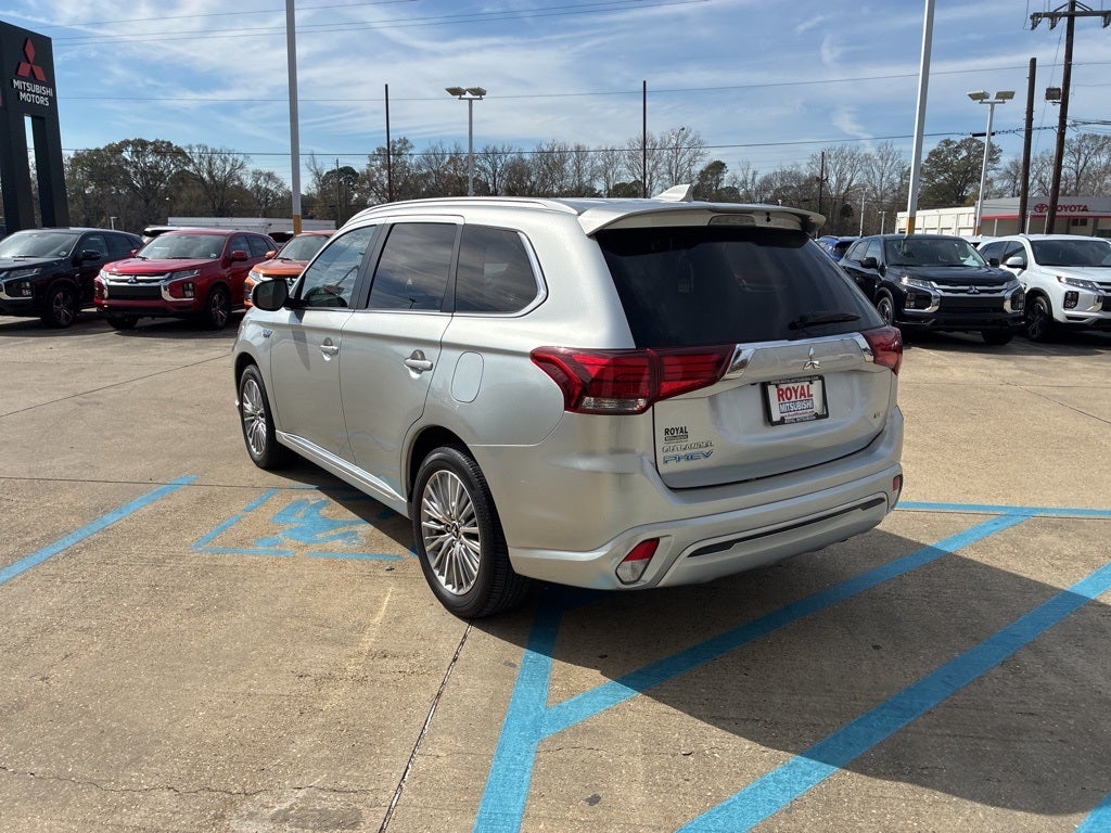 2022 Mitsubishi Outlander PHEV SEL