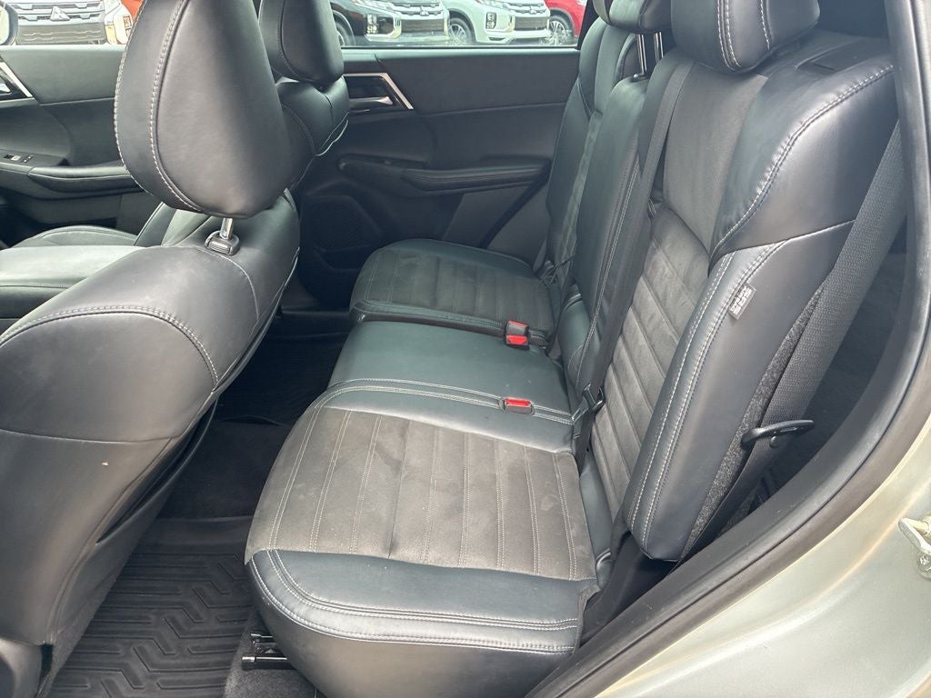 2023 Mitsubishi Outlander SE