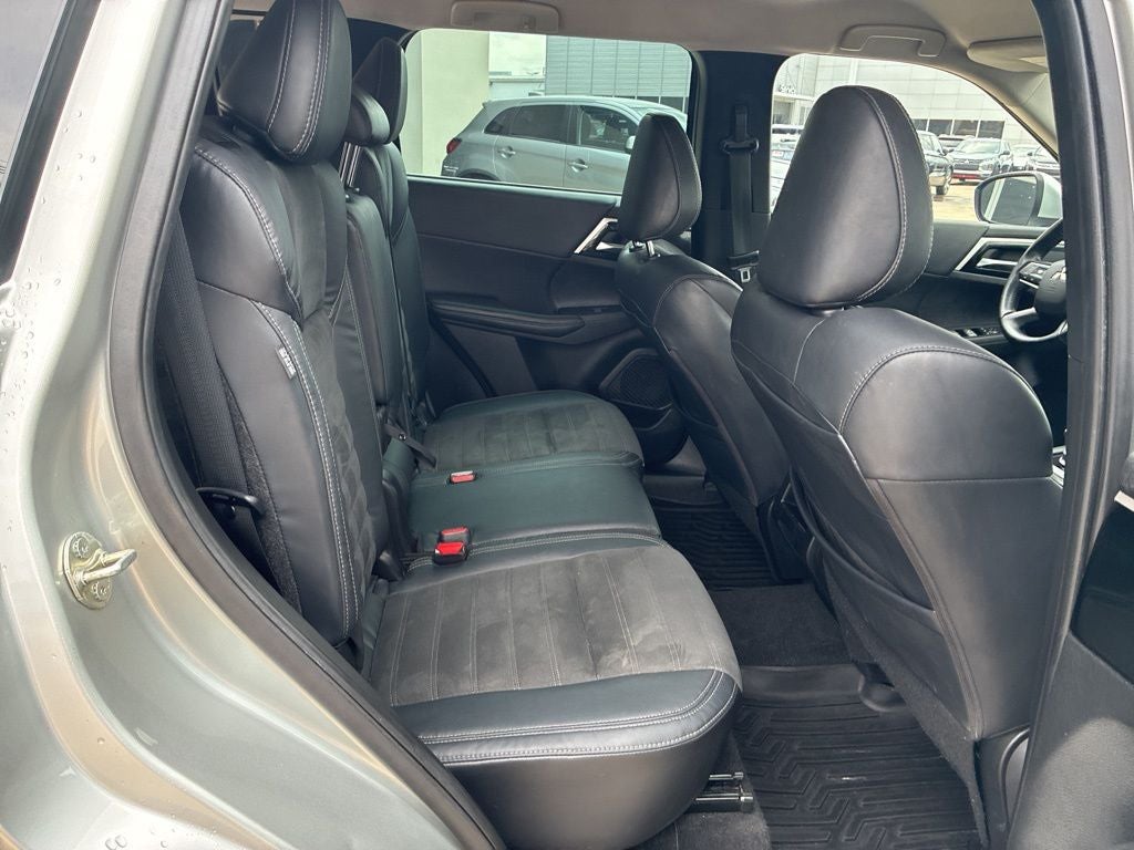 2023 Mitsubishi Outlander SE