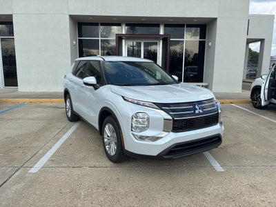 2026 Mitsubishi Outlander ES