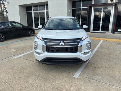 2026 Mitsubishi Outlander ES