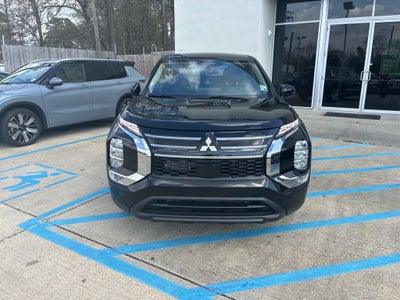 2026 Mitsubishi Outlander ES