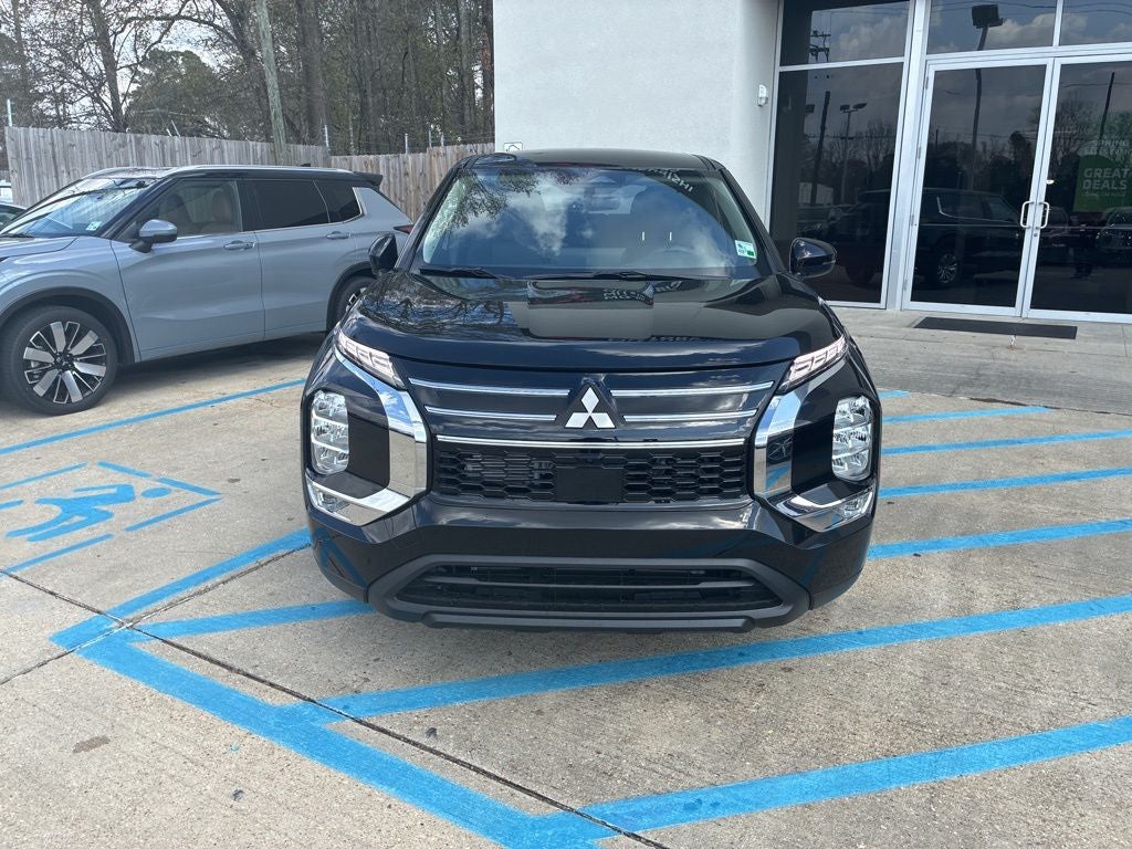 2026 Mitsubishi Outlander ES